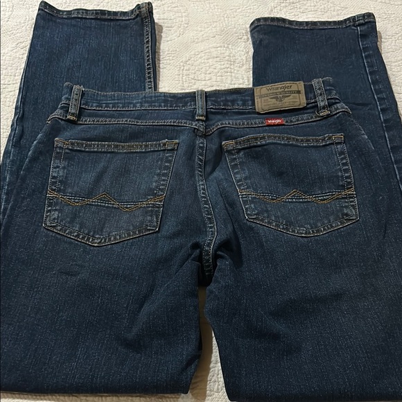 Wrangler Blue Straight Jeans Classic Denim Style. 30/32. - Picture 7 of 10